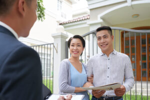 ciri agen properti profesional