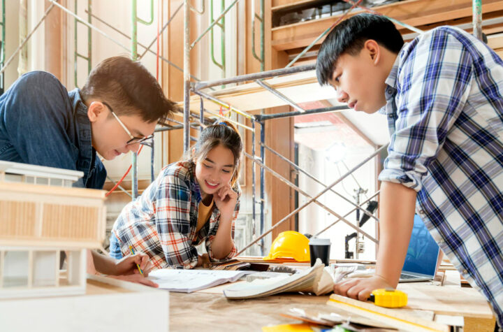 Studi kasus proyek infrastruktur di Indonesia